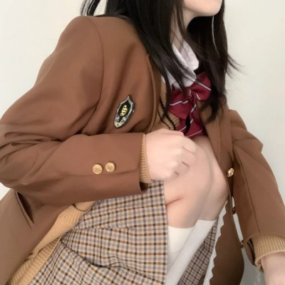 照片中的女孩